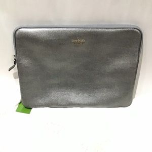 🆕⬇️kate spade Patterson drive laptop sleeve